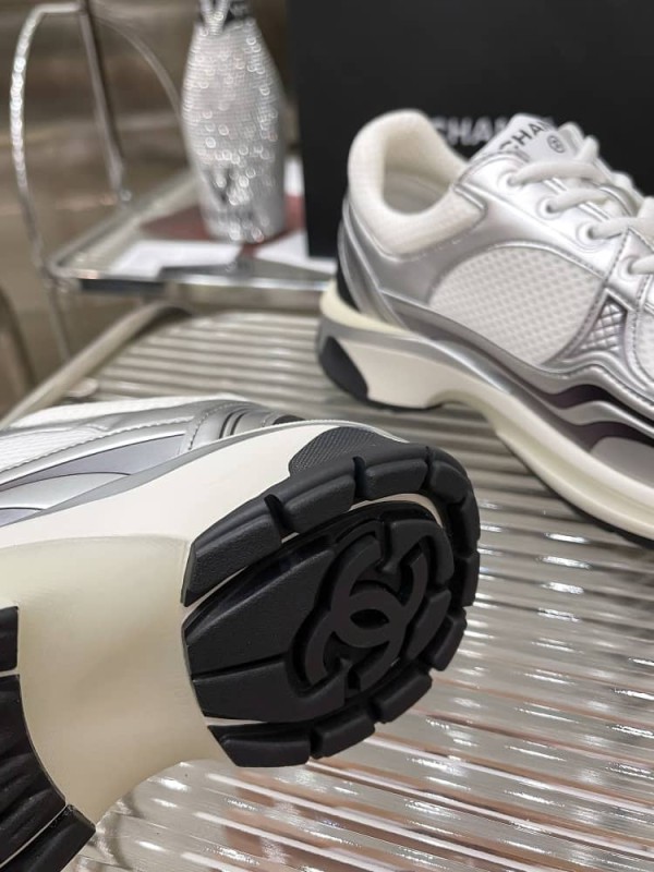 Chanel Wmns CC Logo Sneaker 'White Black'