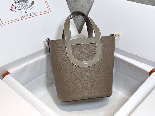 Handbags Hermes in the loop size:18 cm