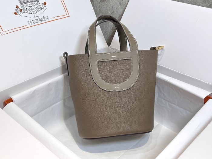 Handbags Hermes in the loop size:18 cm