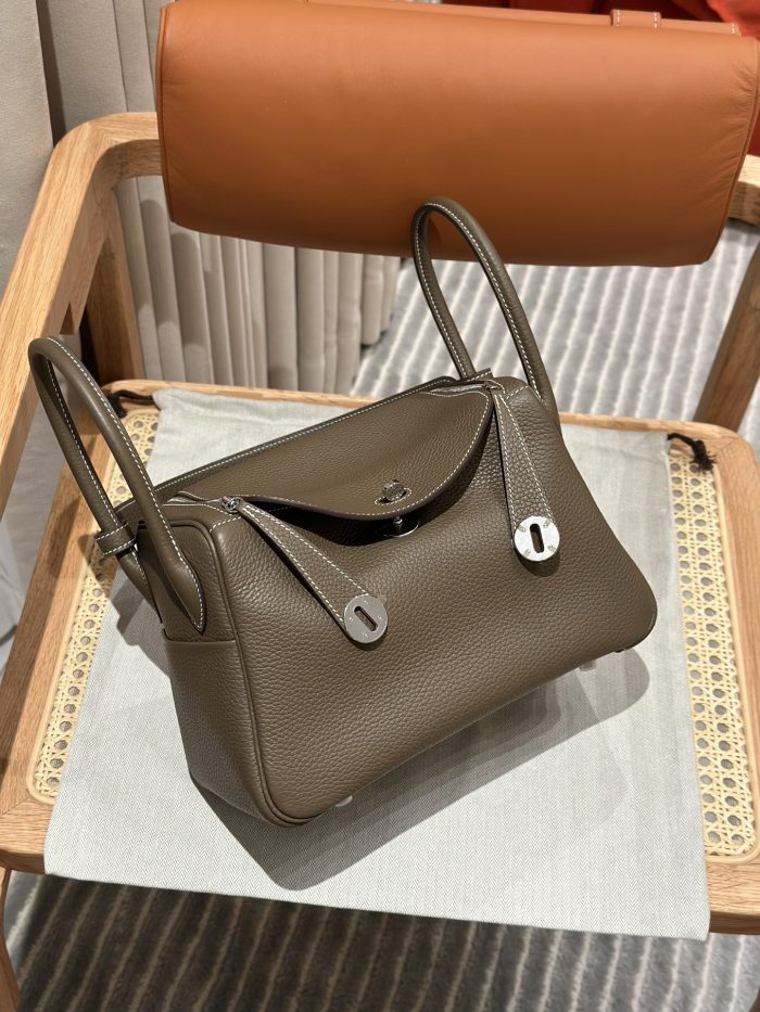 Handbags Hermes Lindy size:26 cm