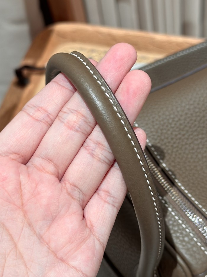 Handbags Hermes Lindy size:26 cm