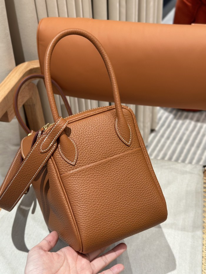 Handbags Hermes Lindy size:26 cm