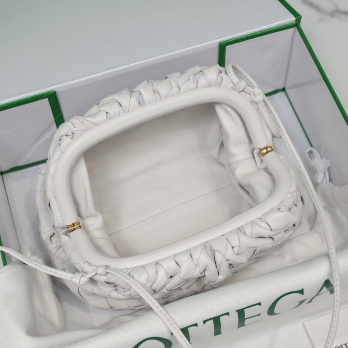 handbags Bottega Veneta The pouch size:23*13*8