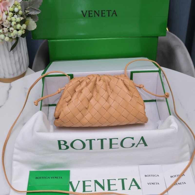 handbags Bottega Veneta The pouch size:23*13*8