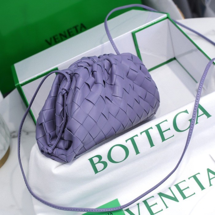 handbags Bottega Veneta The pouch size:23*13*8