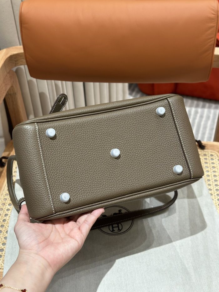 Handbags Hermes Lindy size:26 cm