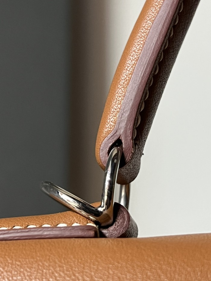 Handbags Hermes Lakis