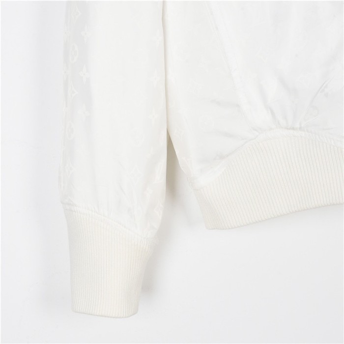 Clothes LOUIS VUITTON 901