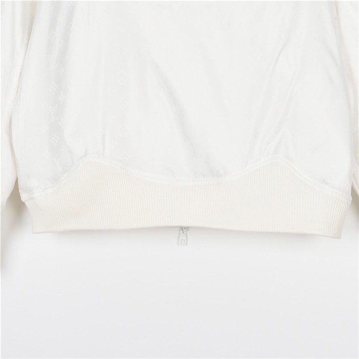 Clothes LOUIS VUITTON 901