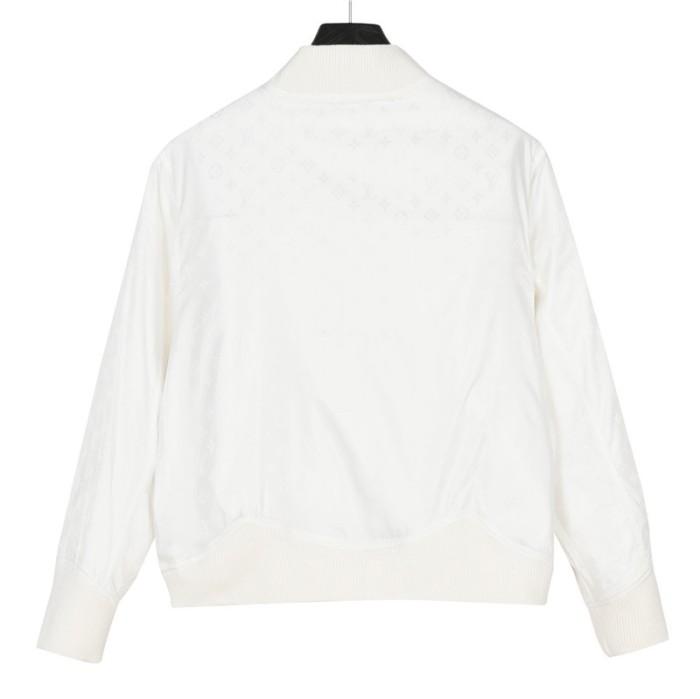 Clothes LOUIS VUITTON 901