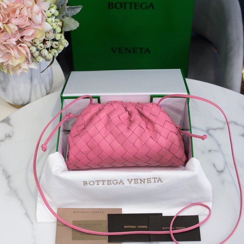 handbags Bottega Veneta The pouch size:23*13*8
