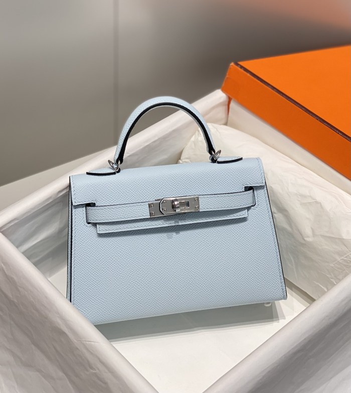 Handbags Hermes 𝗠𝗶𝗻𝗶 𝟎𝐒 size:19 cm