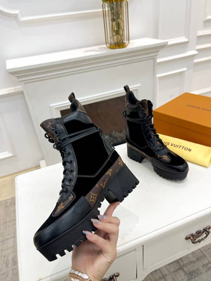 Louis Vuitton Laureate Platform Desert Boot Black