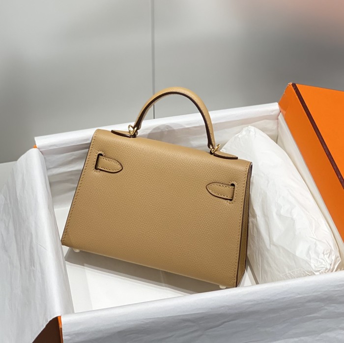 Handbags Hermes 𝗠𝗶𝗻𝗶 𝟎𝐒 size:19 cm