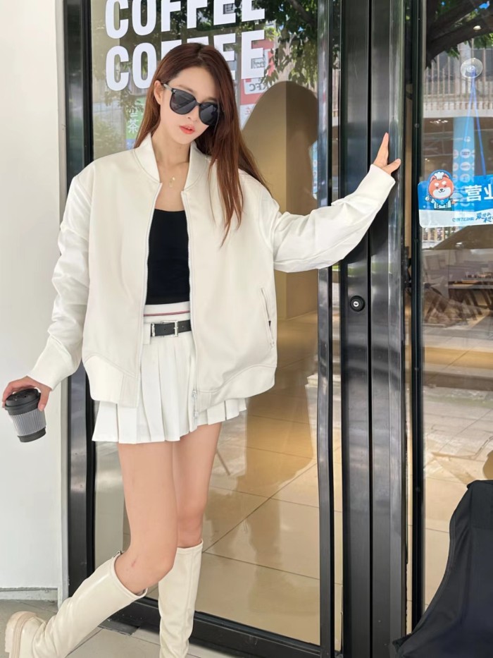 Clothes LOUIS VUITTON 901