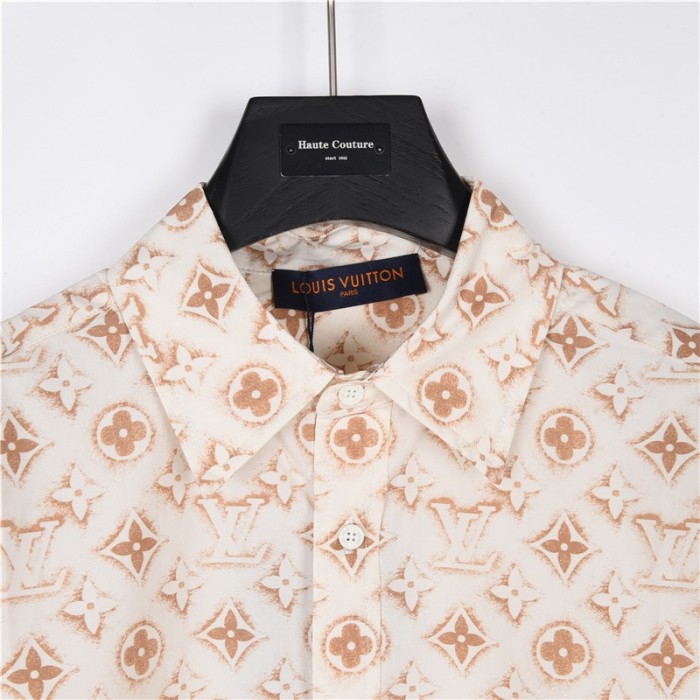 Clothes LOUIS VUITTON 897