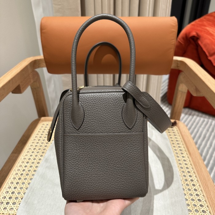 Handbags Hermes Lindy size:26 cm