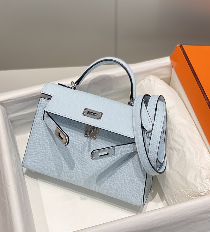 Handbags Hermes 𝗠𝗶𝗻𝗶 𝟎𝐒 size:19 cm