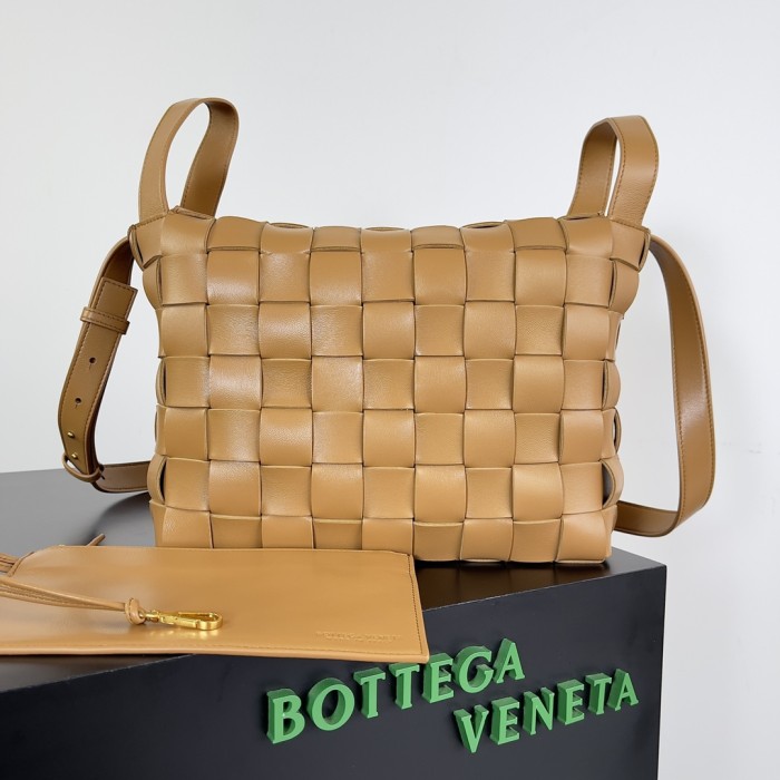 handbags Bottega Veneta 730327 size:28*21*16