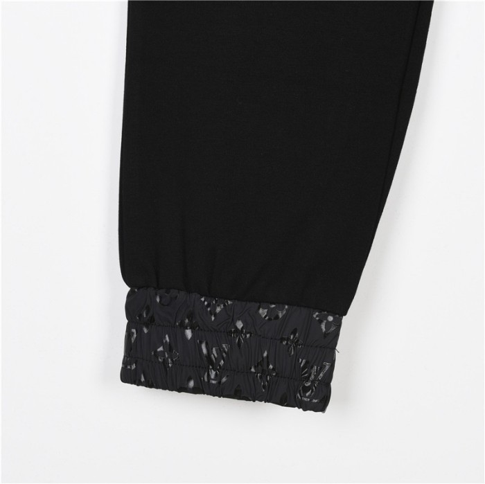 Clothes LOUIS VUITTON 902