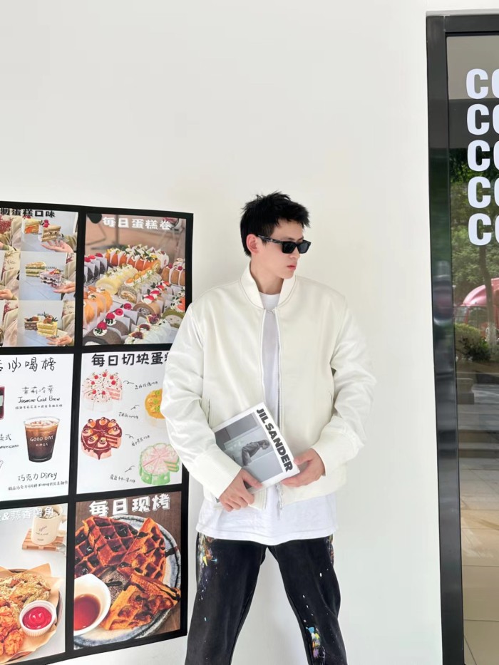 Clothes LOUIS VUITTON 901