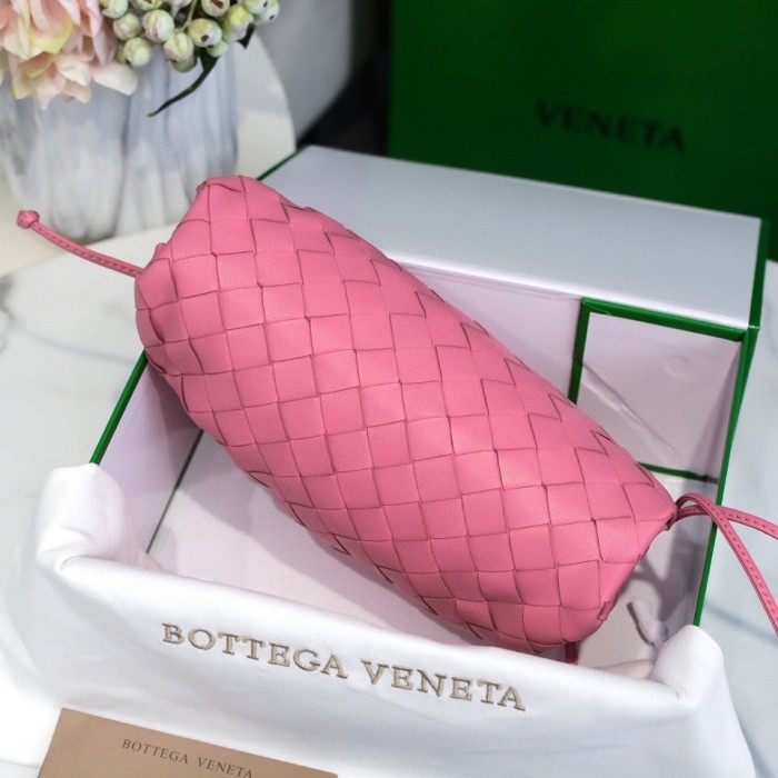 handbags Bottega Veneta The pouch size:23*13*8