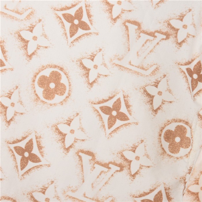 Clothes LOUIS VUITTON 897