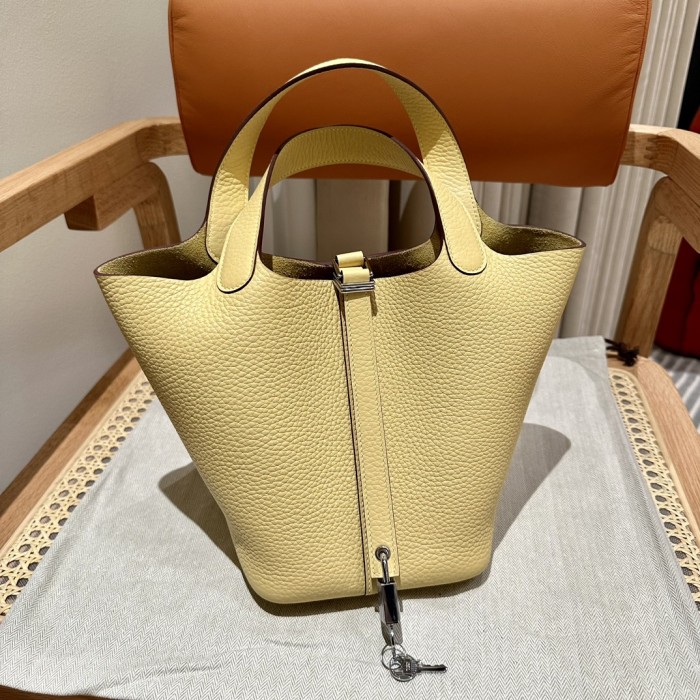 Handbags Hermes Picotin lock size:18 cm