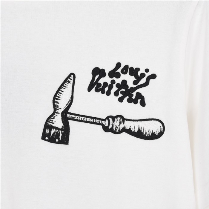 Clothes LOUIS VUITTON 905