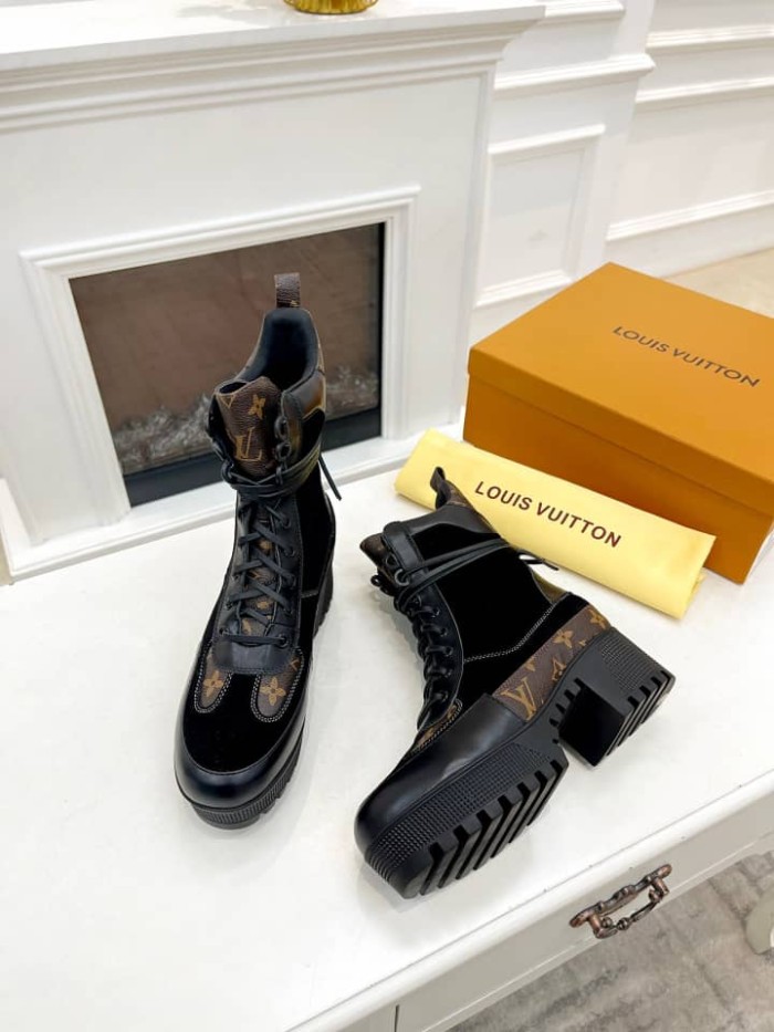 Louis Vuitton Laureate Platform Desert Boot Black