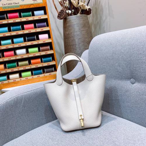 Handbags Hermes Picotin Lock size:18 cm