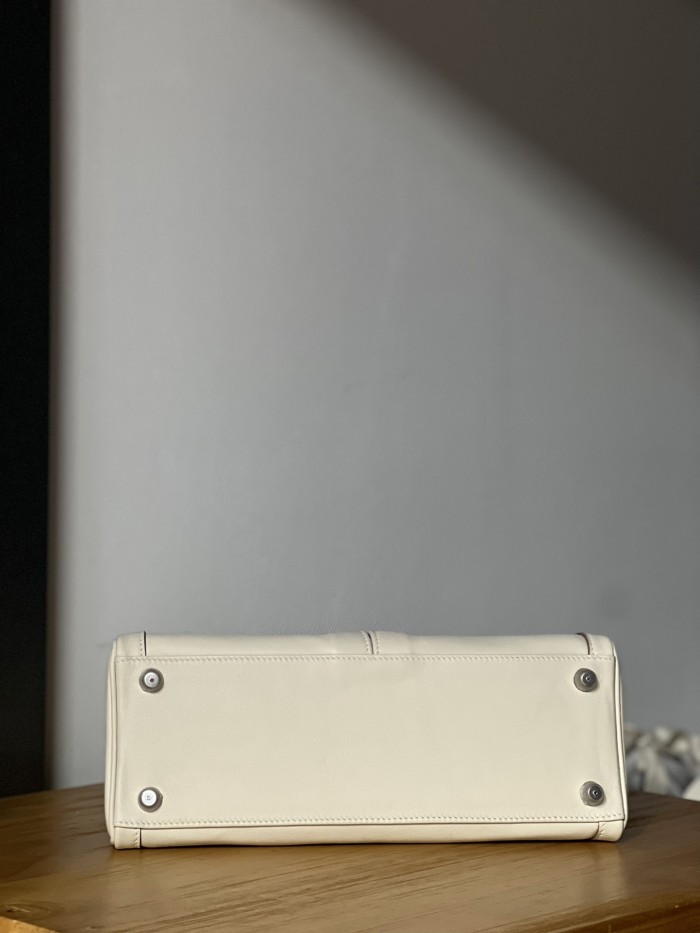 Handbags Hermes Lakis