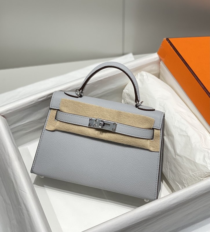 Handbags Hermes 𝗠𝗶𝗻𝗶 𝟎𝐒 size:19 cm