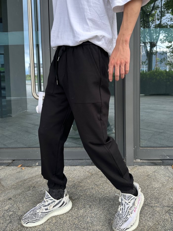 Clothes LOUIS VUITTON 902