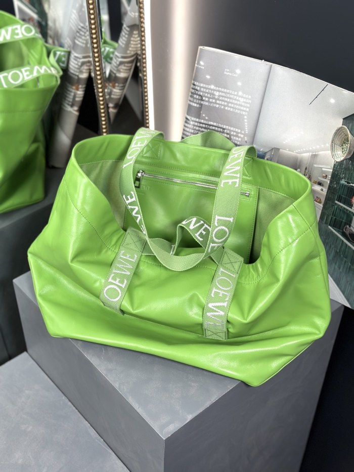 Handbags LOEWE 𝙁𝙤𝙡𝙙 𝙎𝙝𝙤𝙥𝙥𝙚𝙧 size:50×20×31 cm