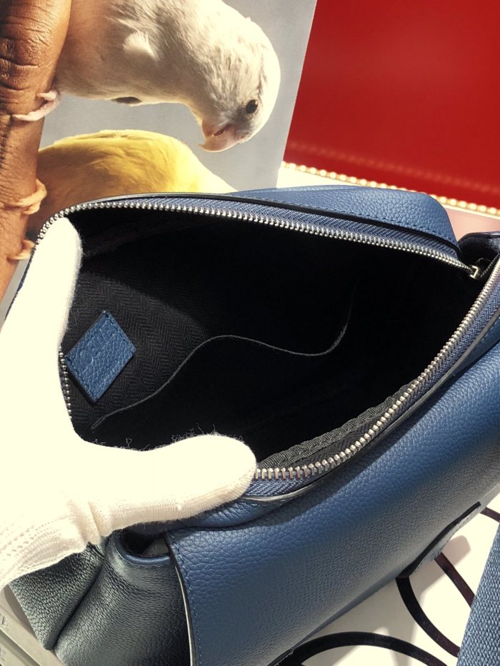 Handbags LOEWE ykk size:23x18x9 cm