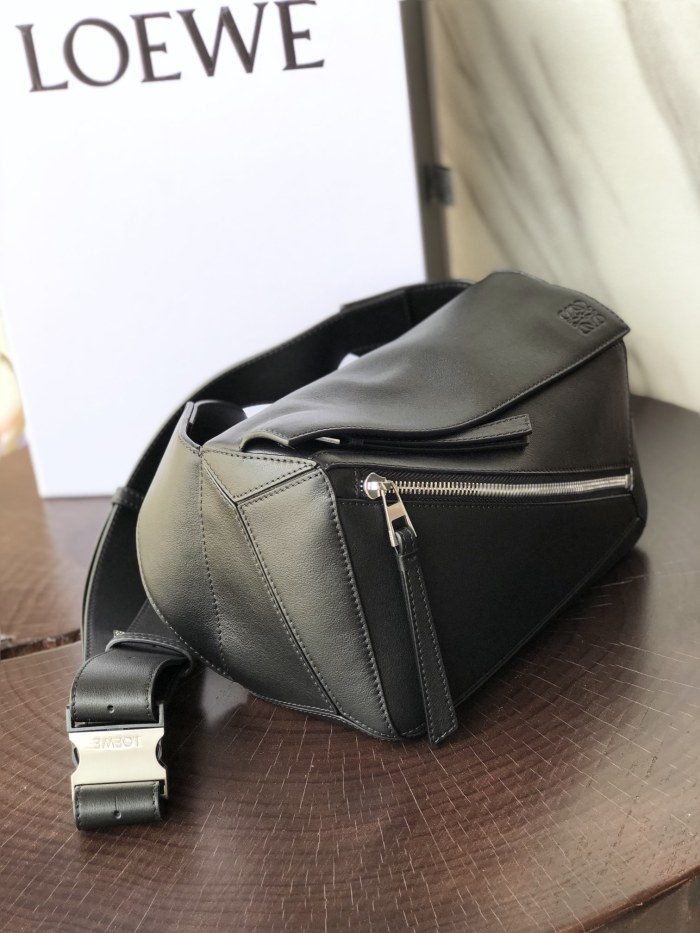 Handbags LOEWE Ykk size:24-10-16 cm