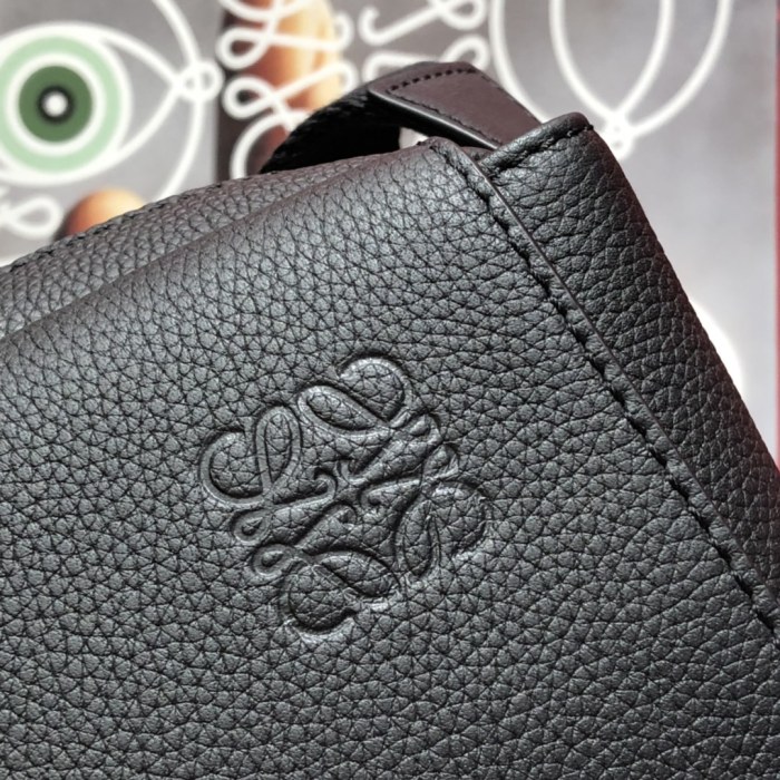 Handbags LOEWE ykk size:23x18x9 cm