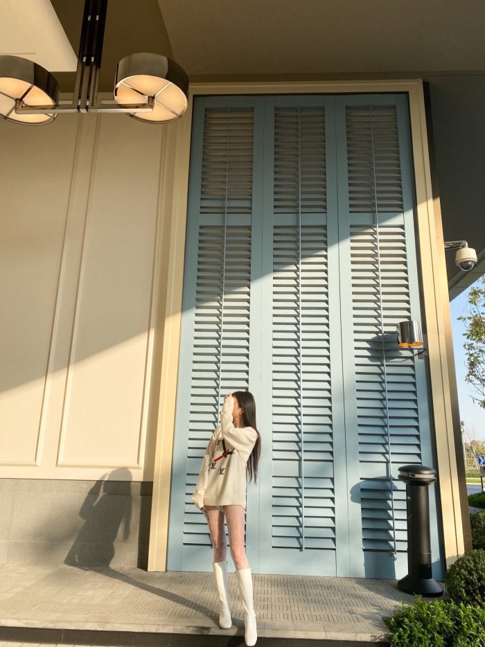 Clothes LOUIS VUITTON 911