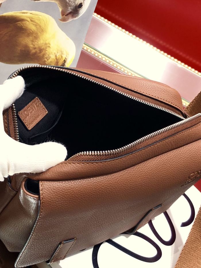 Handbags LOEWE ykk size:23x18x9 cm