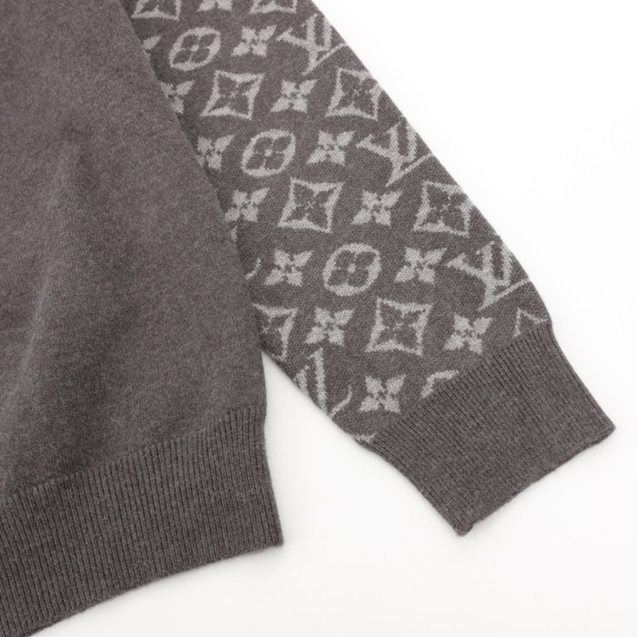 Clothes LOUIS VUITTON 908