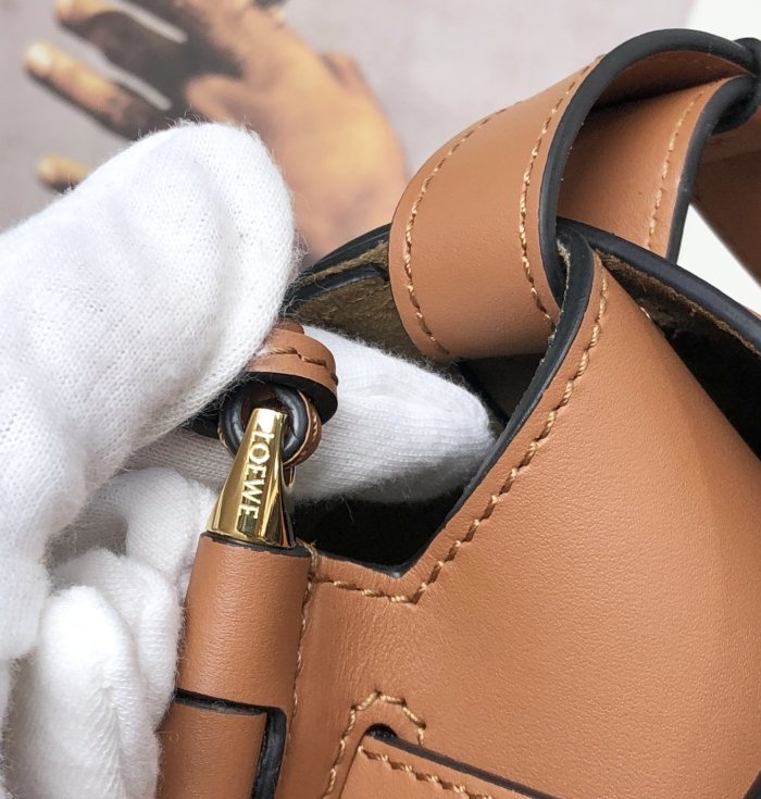 Handbags LOEWE zp size:20*19*11.5 cm