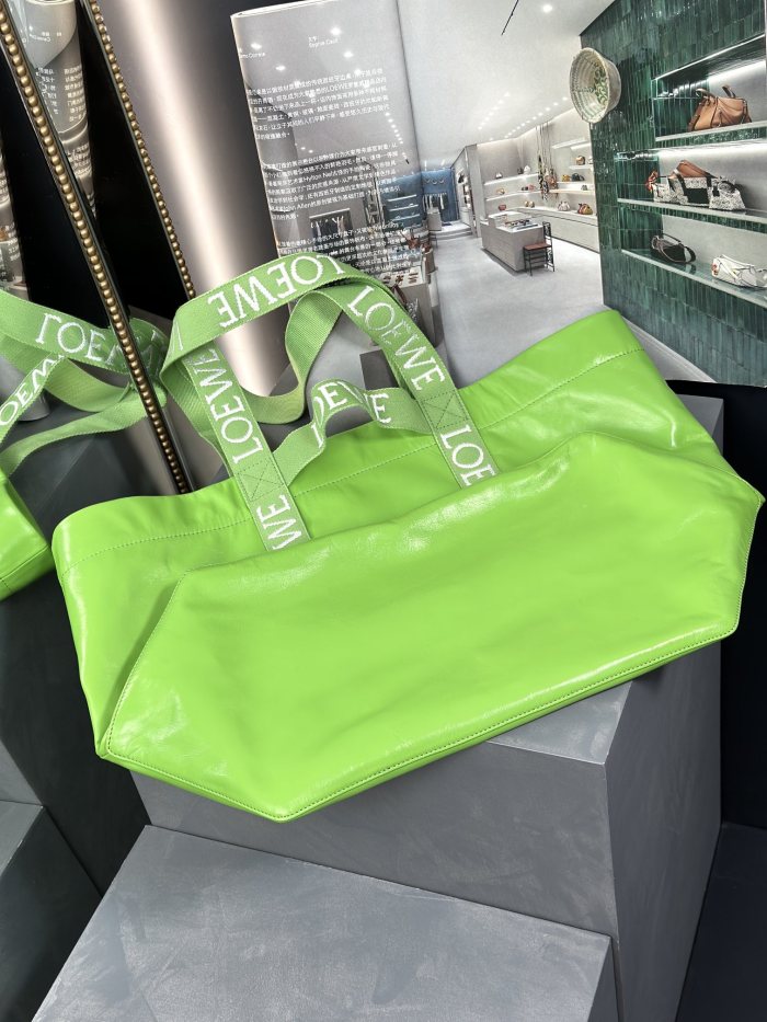 Handbags LOEWE 𝙁𝙤𝙡𝙙 𝙎𝙝𝙤𝙥𝙥𝙚𝙧 size:50×20×31 cm