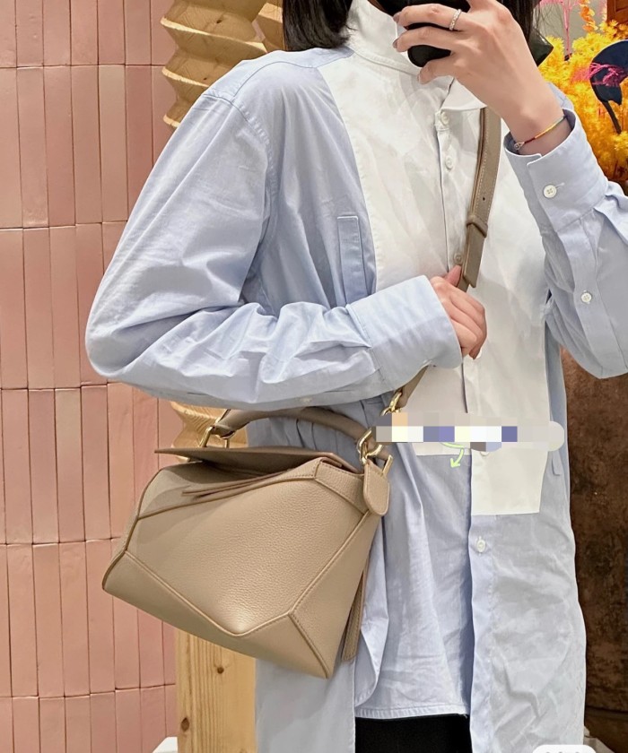 Handbags LOEWE Jonathan Anderson size:24-10.5-16 cm