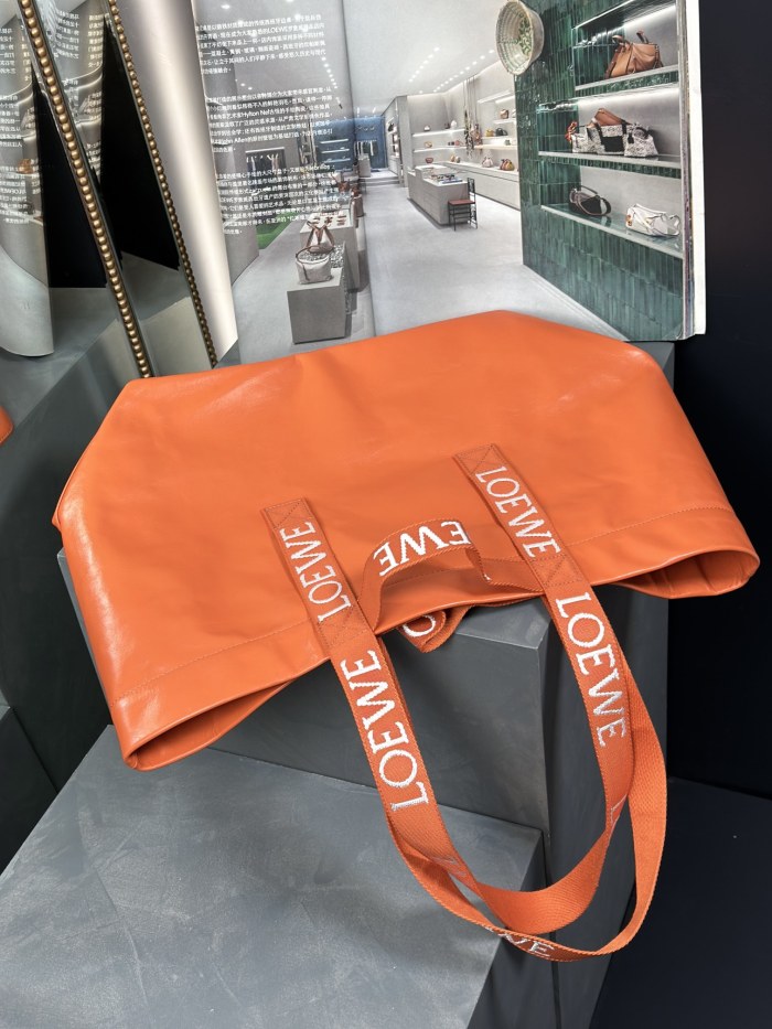 Handbags LOEWE 𝙁𝙤𝙡𝙙 𝙎𝙝𝙤𝙥𝙥𝙚𝙧 size:50×20×31 cm