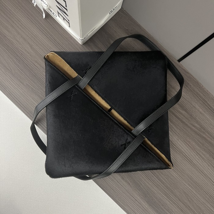 Handbags LOEWE 052316 size:25.5*14.5*31.5 cm