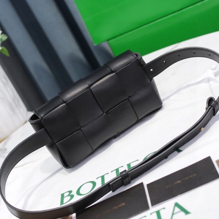 Handbags LOEWE 6815 size:17.5×9.5×5 cm