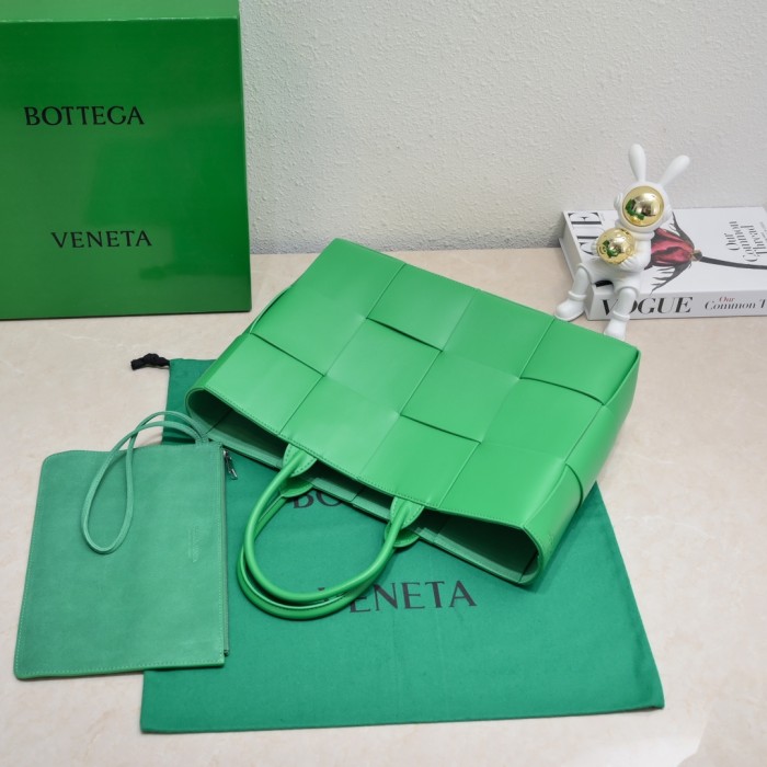 Handbags LOEWE 9898 size:38*10*28 cm