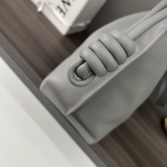 Handbags LOEWE 062350 size:38*29*14 cm