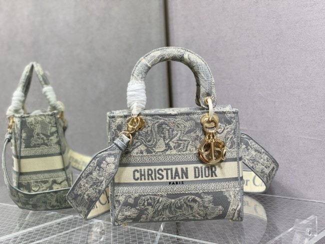 Handbags Dior 6605 size:24cm